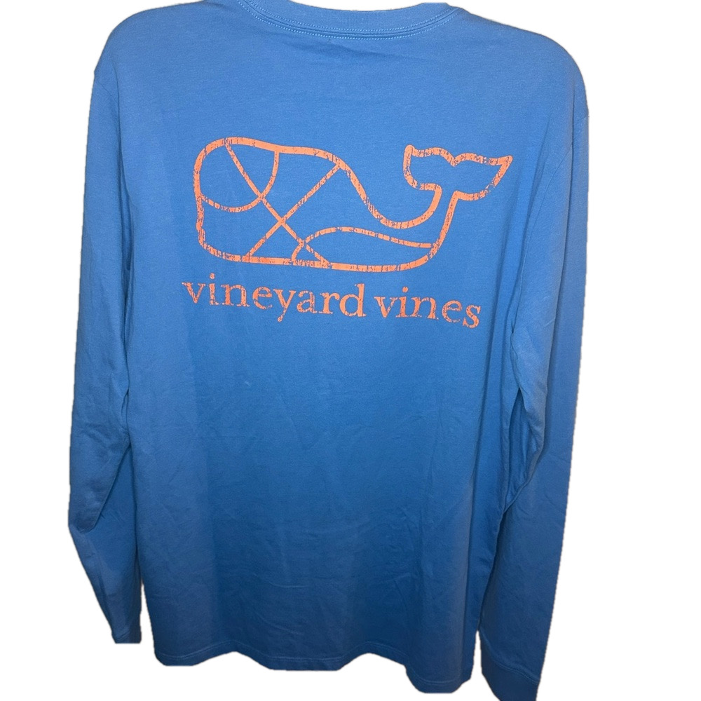 NWT! Vineyard Vines Vintage Basketball Whale Long-Sleeve Pocket Tee Size Small